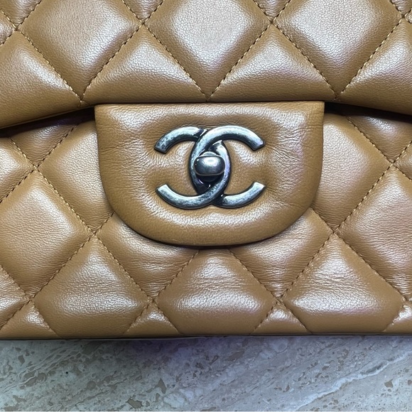Chanel Tan Lambskin Caviar Quilted Jumbo Classic Double Flap Bag (2014-2015) - Picture 13 of 15